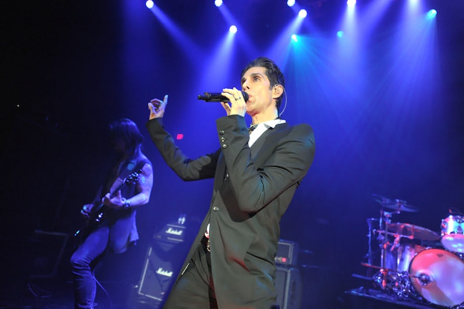 Giants Fan: Perry Farrell