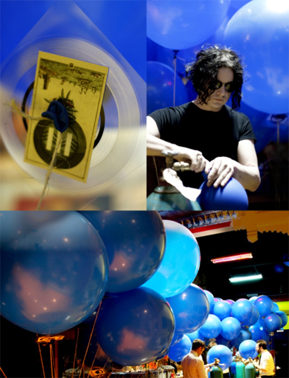 Experimental Release of Jack White's debut album, 'Blunderbuss'
