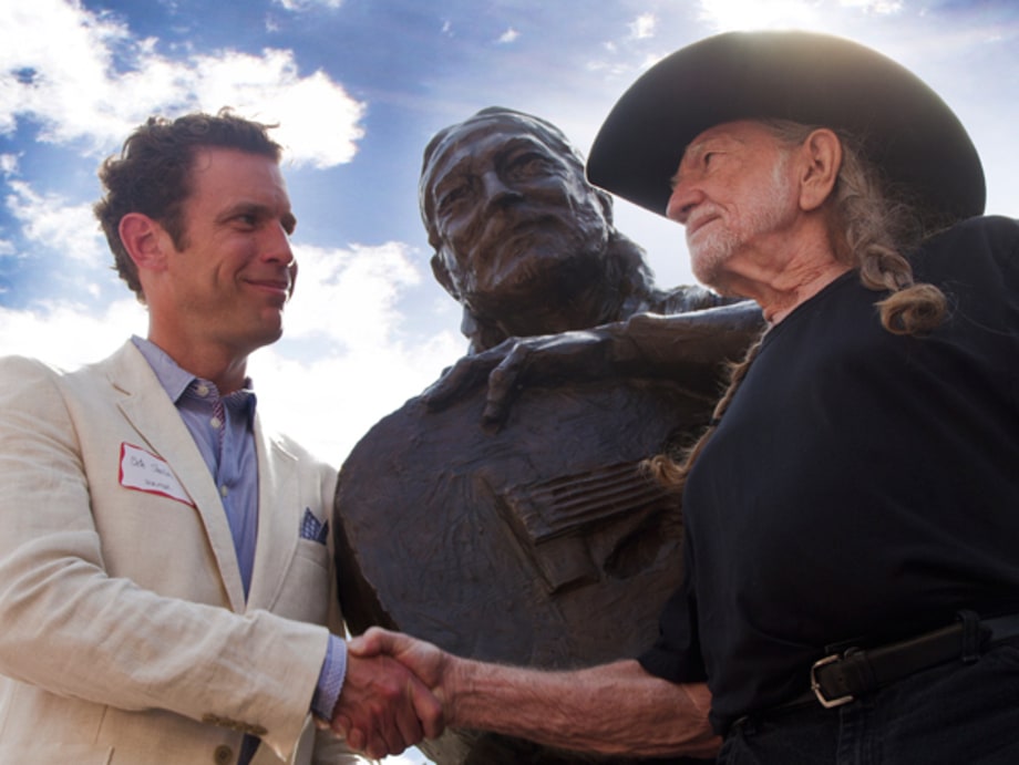 Willie Nelson Statue