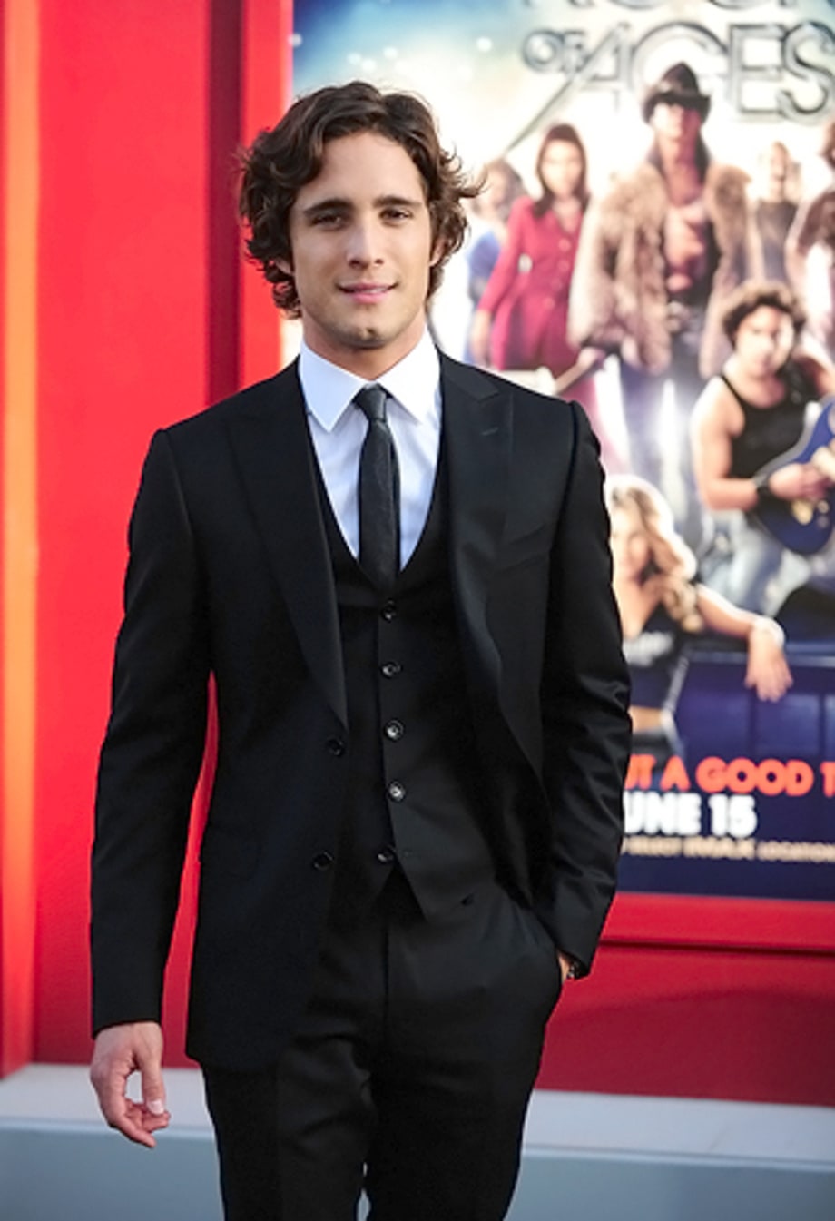 Diego Boneta (Drew Boley)