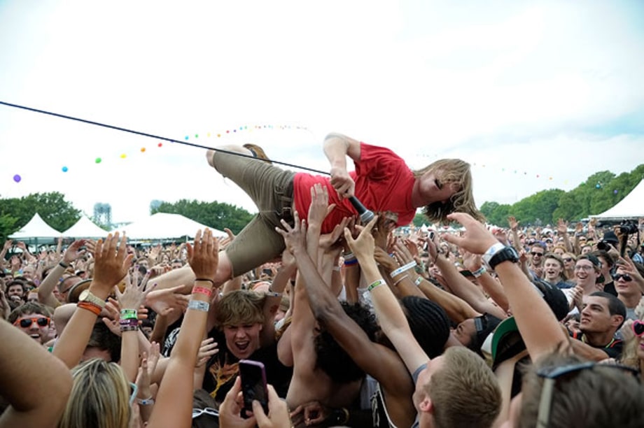Cage the Elephant