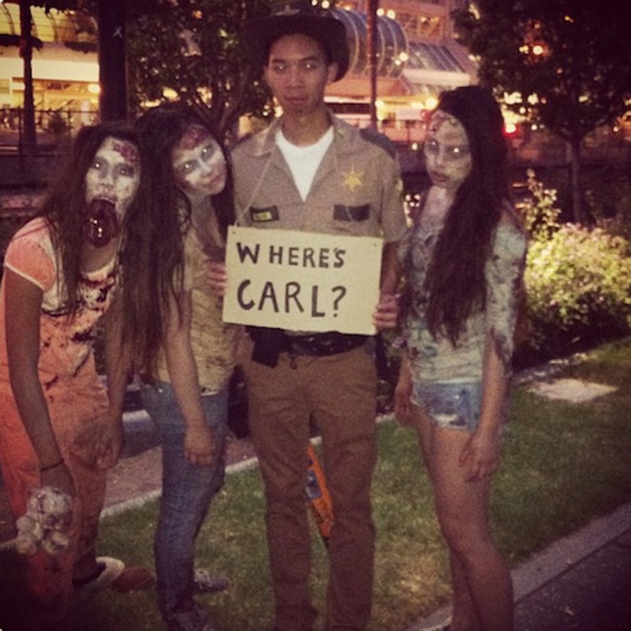 Poking Fun at the 'Walking Dead'