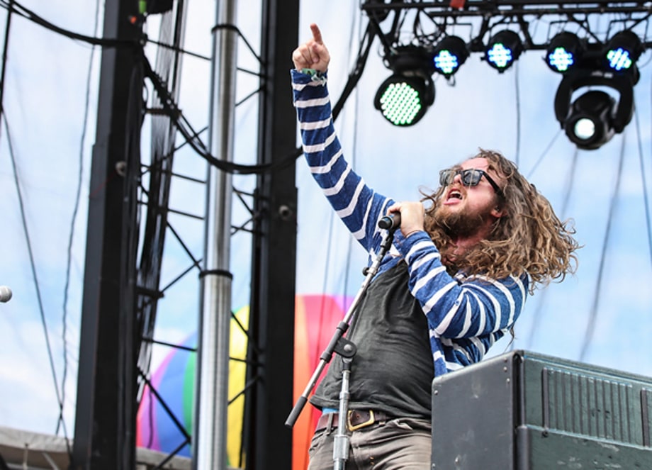 J Roddy Walston and the Business
