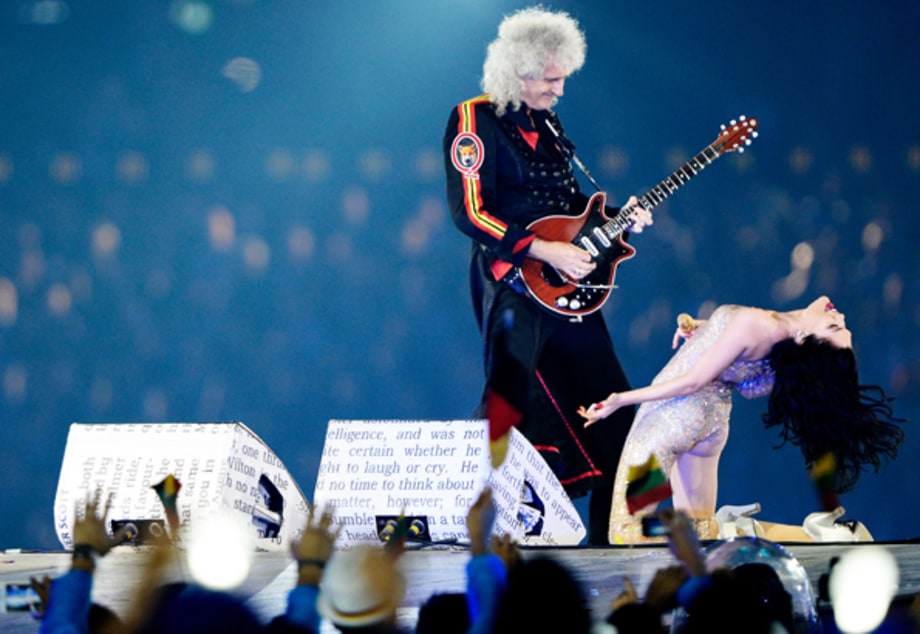 Brian May of Queen Performs With Jessie J