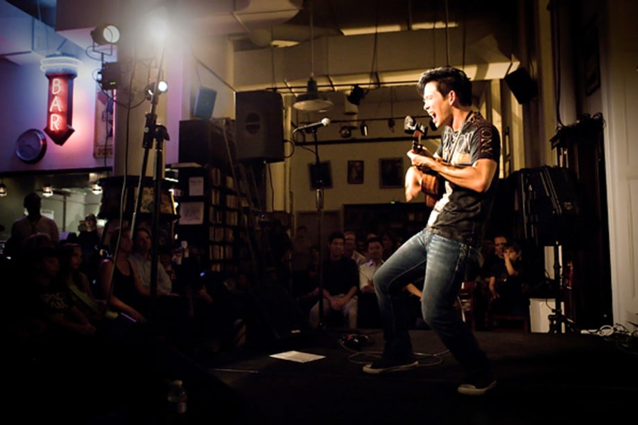 Jake Shimabukuro