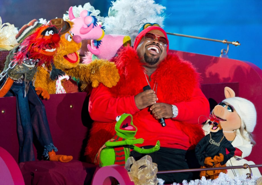 Cee Lo has a very Muppet Christmas