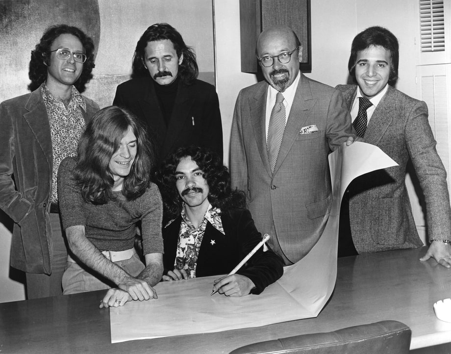 Signing to Atlantic