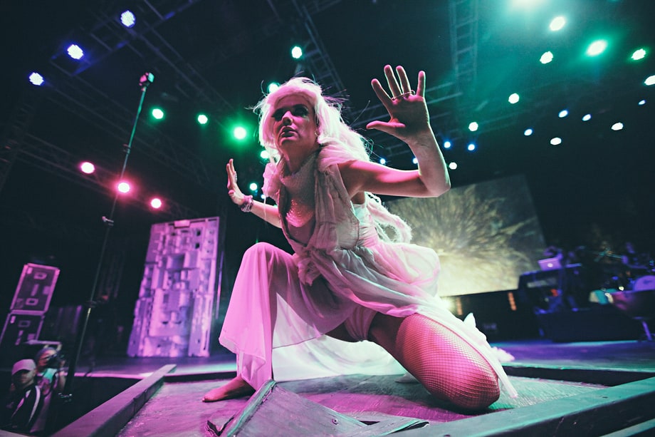 Lucent Dossier Experience