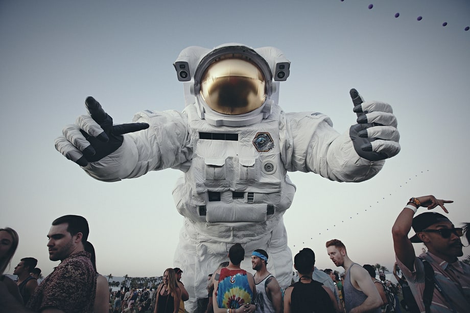 Best Meeting Spot: Under the Spaceman