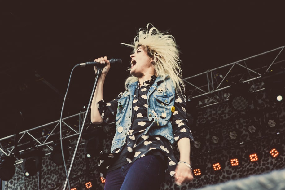 Best Synchronized Drumming: The Kills