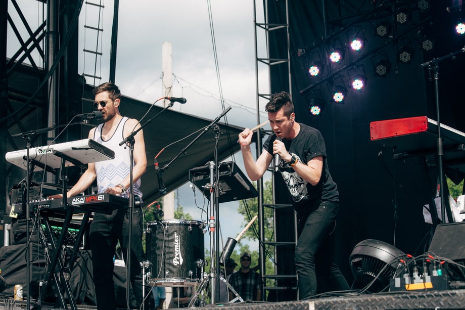 Best Way to Alienate a Crowd: Bastille