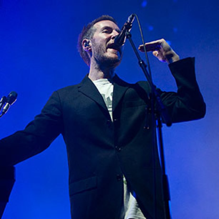 Massive Attack feat. Hope Sandoval,
