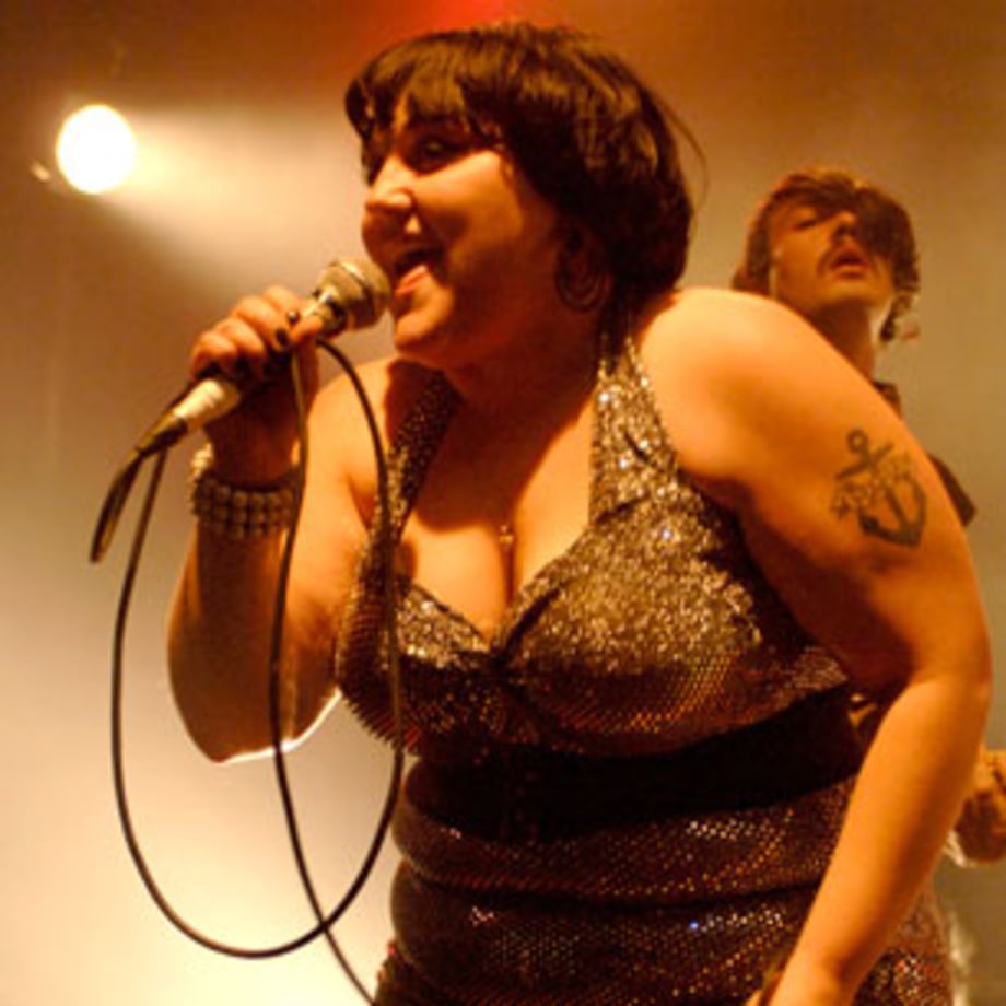 2006 The Gossip take a stand