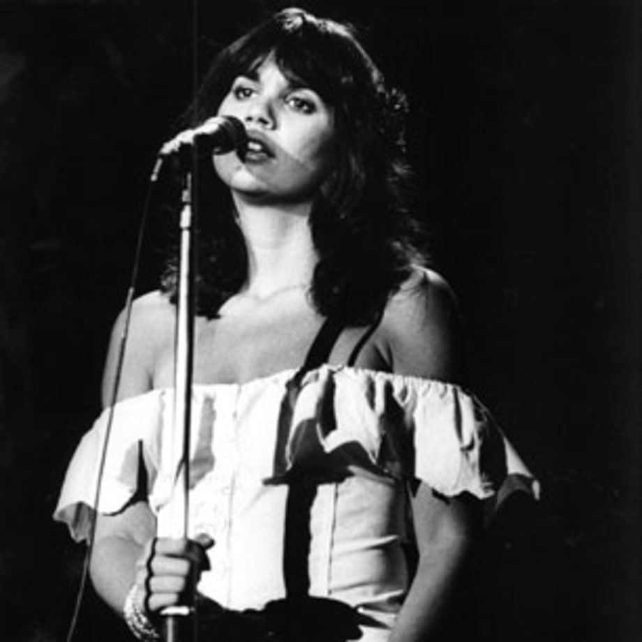 1974 Linda Ronstadt takes off with 'Heart Like a Wheel'