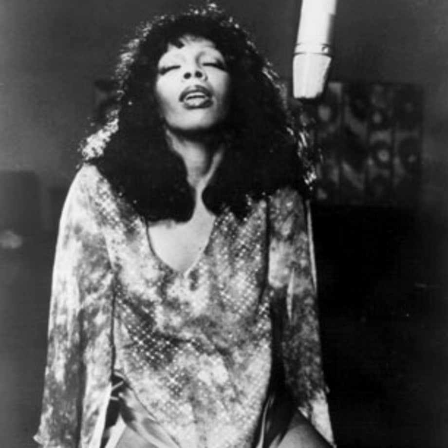 1974 Donna Summer scores with