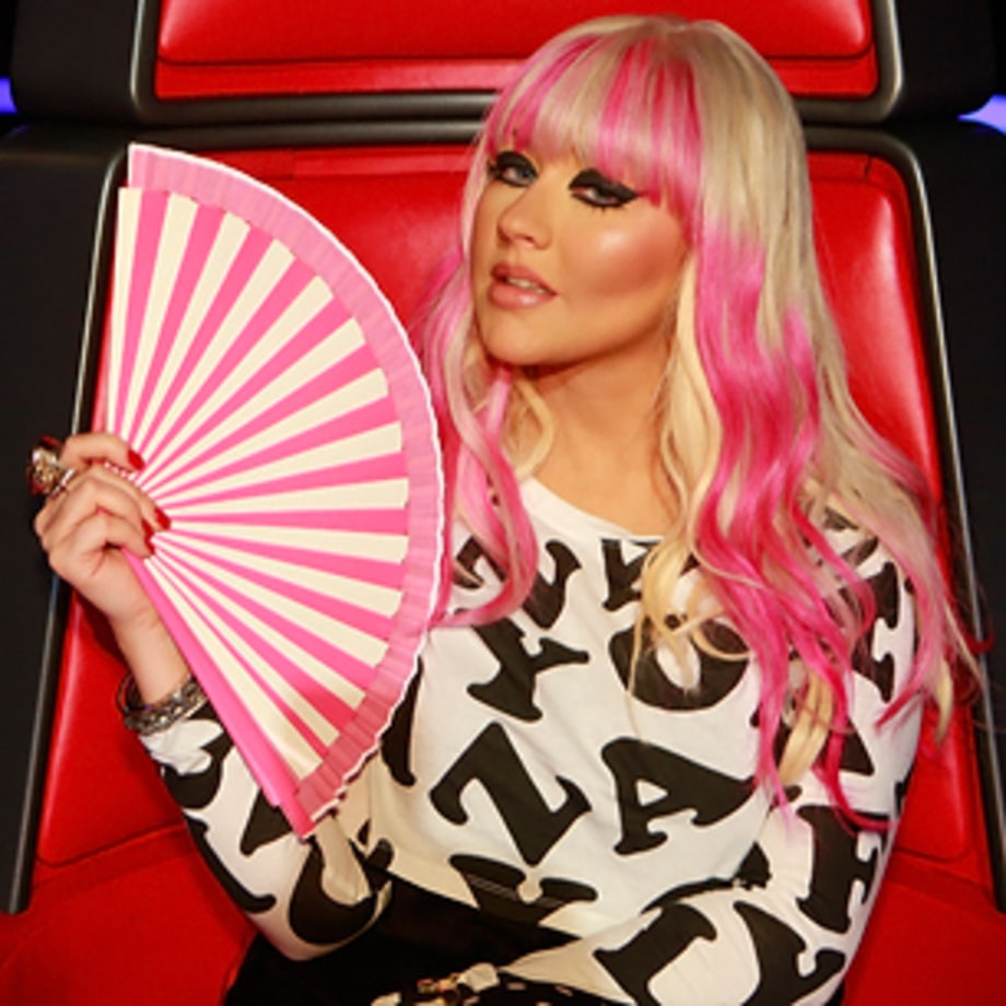 Best Judge Outfits: Christina Aguilera
