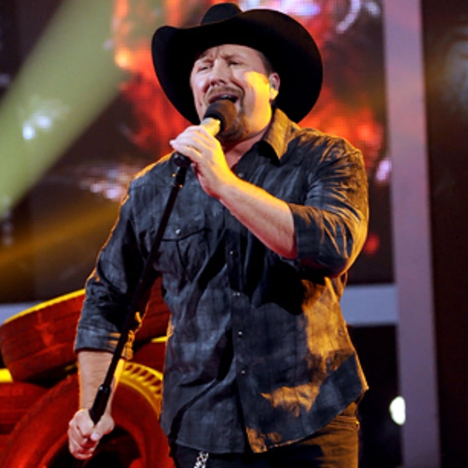 Best Pyro: Tate Stevens' 'Bonfire'