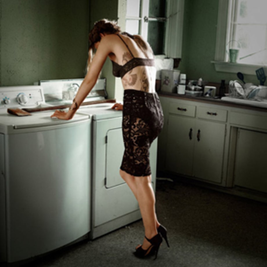 Skylar Grey, 'Don't Look Down' (7/9)