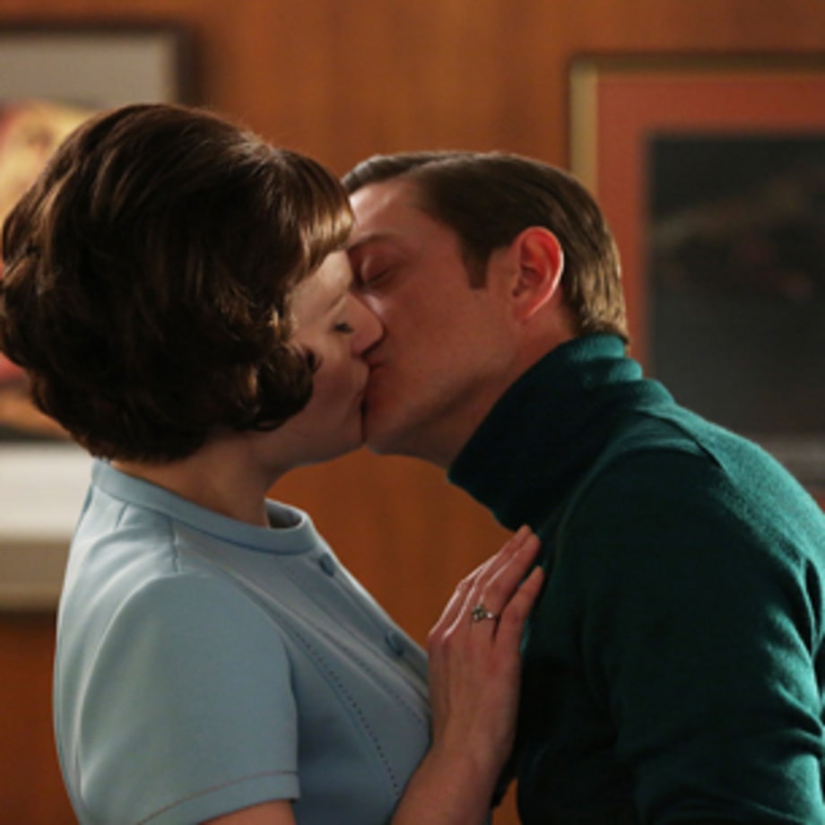 Ted Kisses Peggy