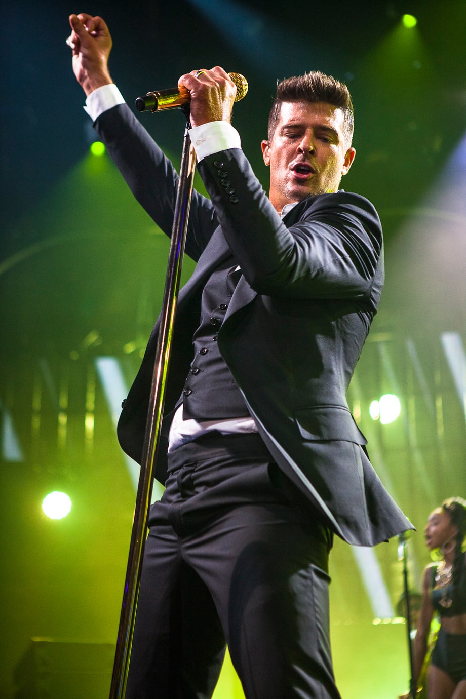 Robin Thicke feat. T.I. and Pharrell,