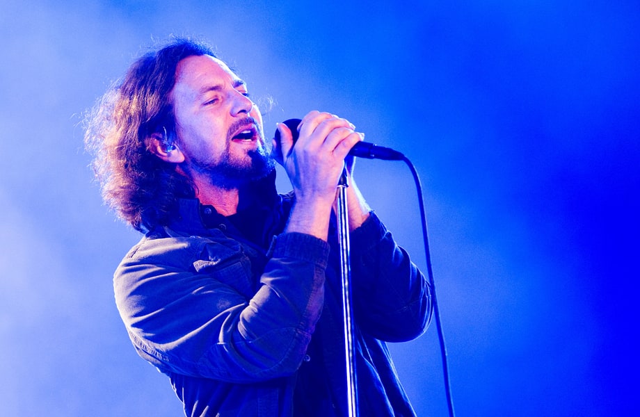 Pearl Jam, “Sirens”