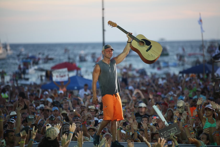 Kenny Chesney's Flora-Bama-Jama: See Photos From His Only Concert of 2014