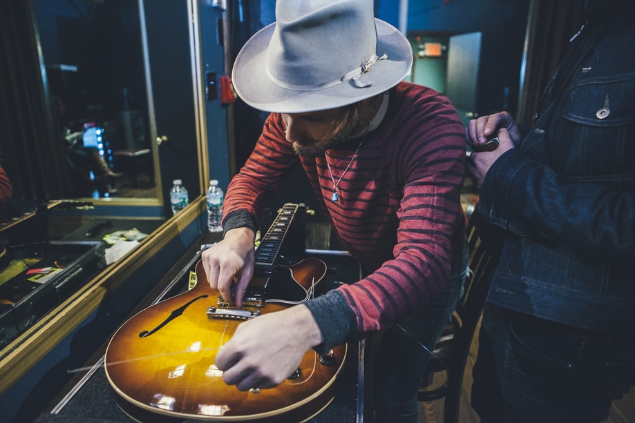 String 'Em Up