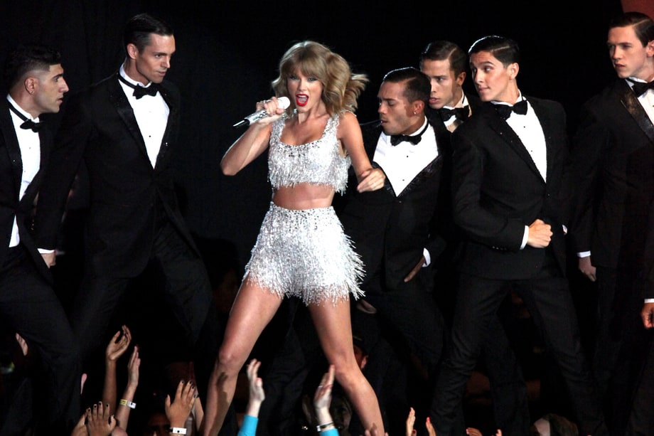August 24th: Taylor Swift Goes Full Pop at the VMAs