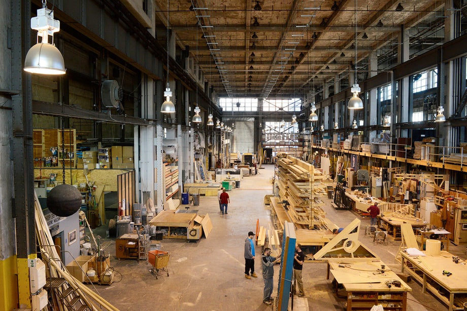 The Set Warehouse