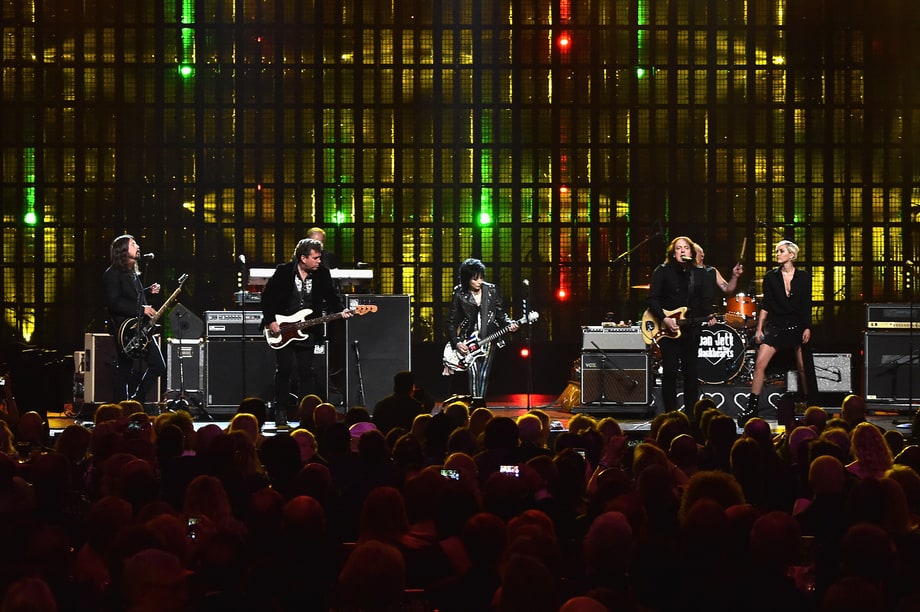 Best Returned Favor: Dave Grohl Joins Joan Jett