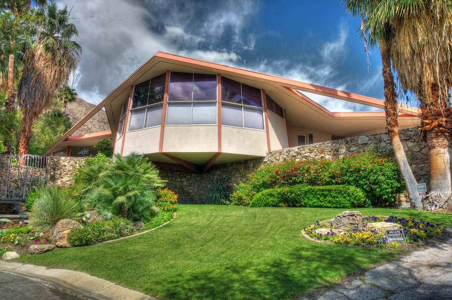 Go Inside Elvis Presley’s 'Honeymoon Hideaway'