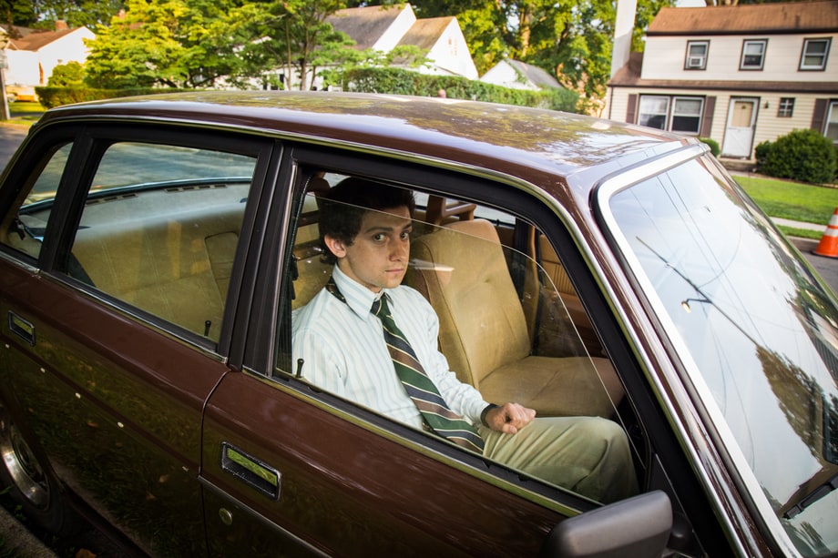Craig Roberts takes a break on 'Red Oaks' set
