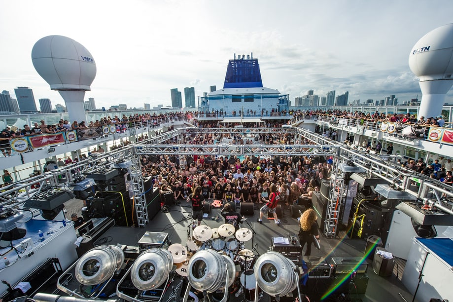 See Motorhead, Slayer, Anthrax Rock High Seas on Motorboat 2015