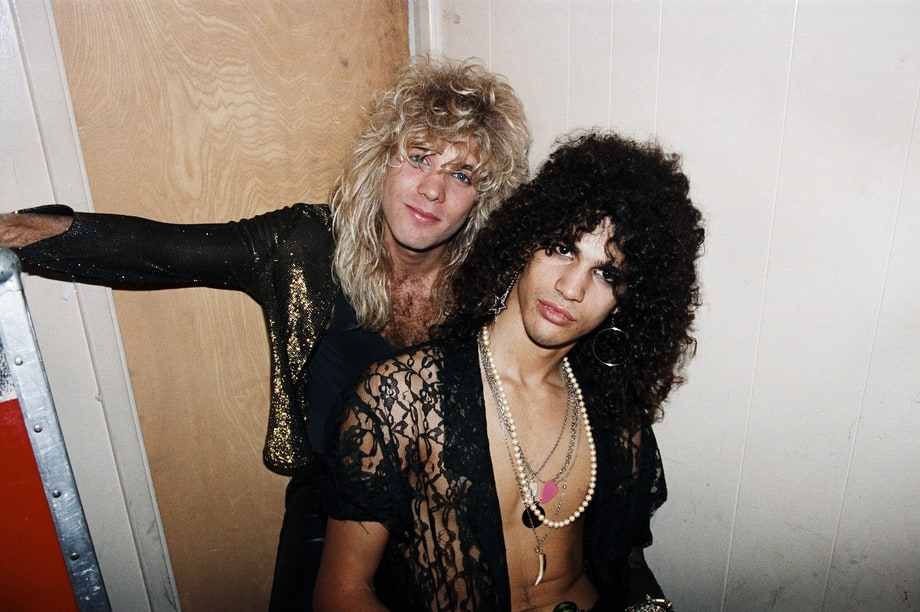 1982: Seventeen-Year-Old Slash Dresses in Drag at the Rainbow