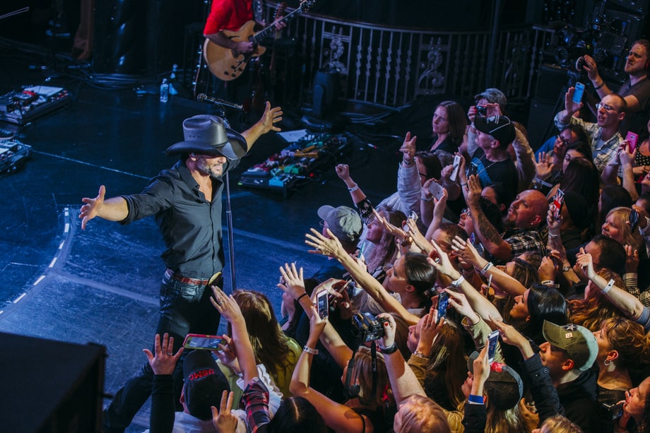 Tim McGraw Brings 'Damn Country' to the Big City: Our Best Photos