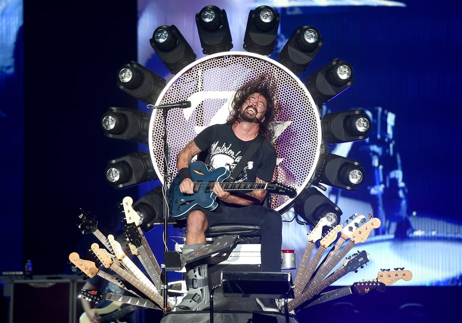How Dave Grohl Conquered 2015 With a Broken Leg