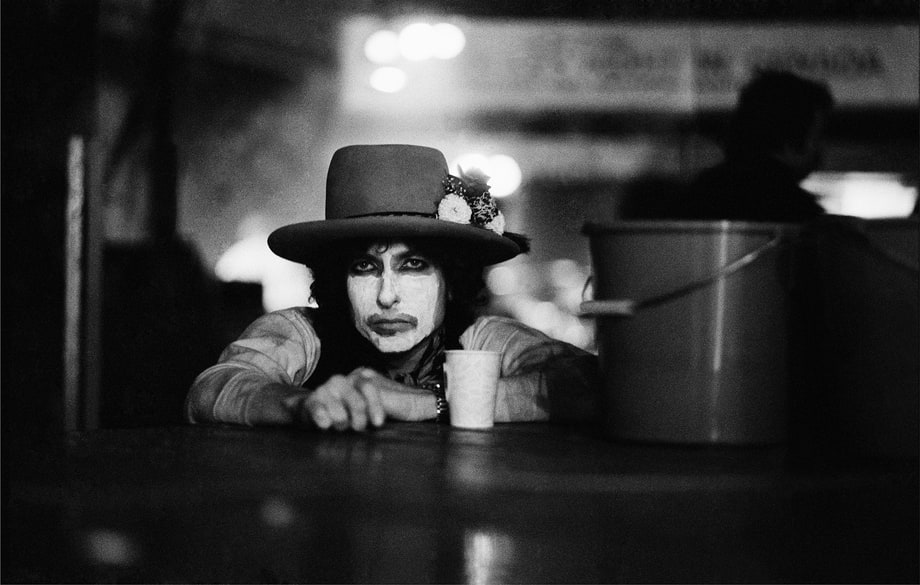 Relive Bob Dylan's Legendary Rolling Thunder Revue With Rare Photos