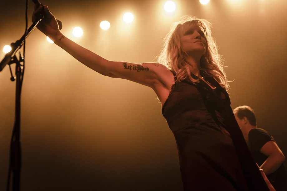 Courtney Love Onstage
