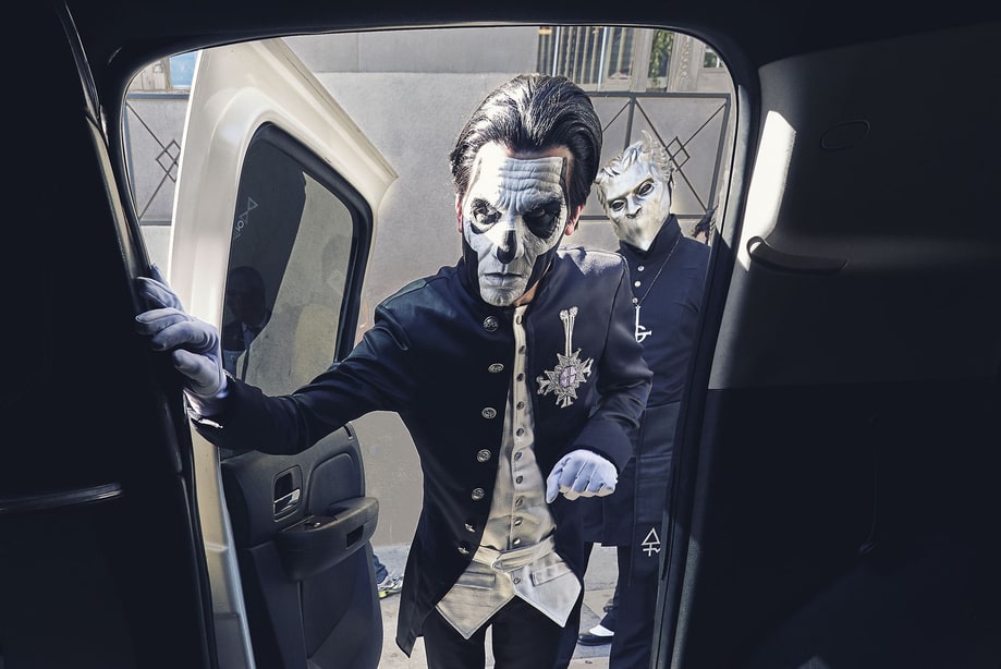 Ghost Hitch a Ride