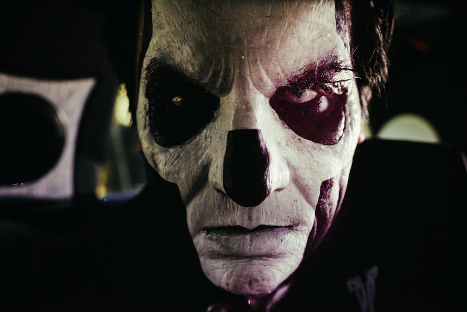 Papa Emeritus III Sees Red on the Way to the Grammys