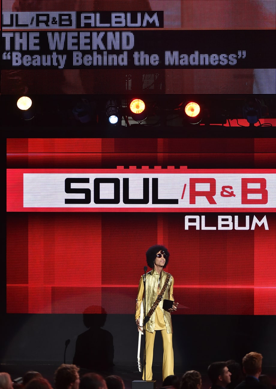 '3rd Eye’ Glasses at 2015 American Music Awards