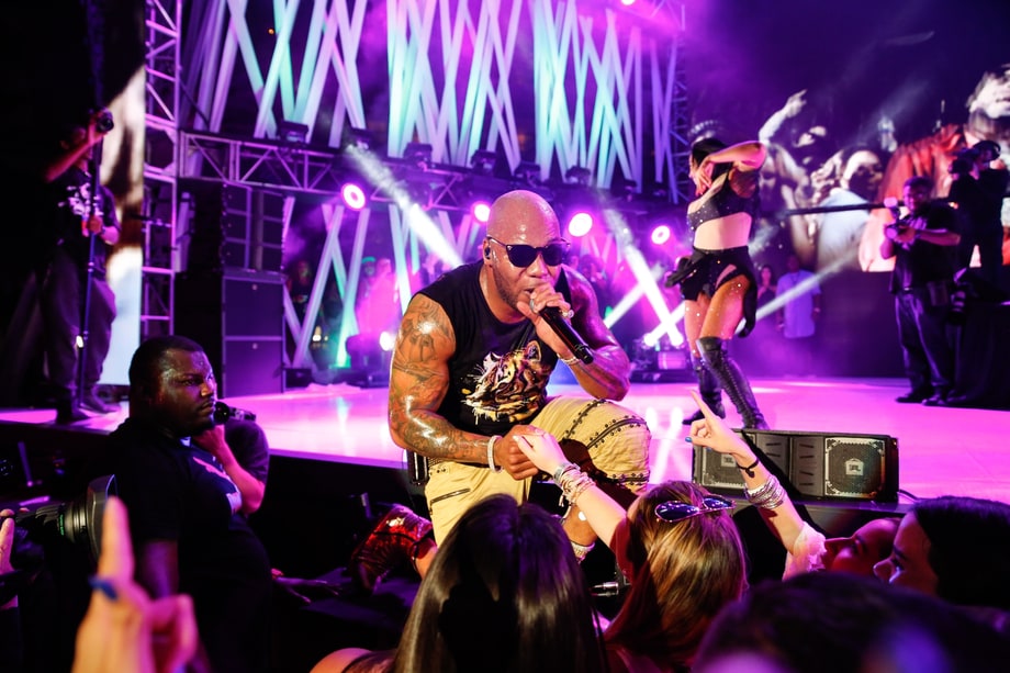 Flo Rida Performing