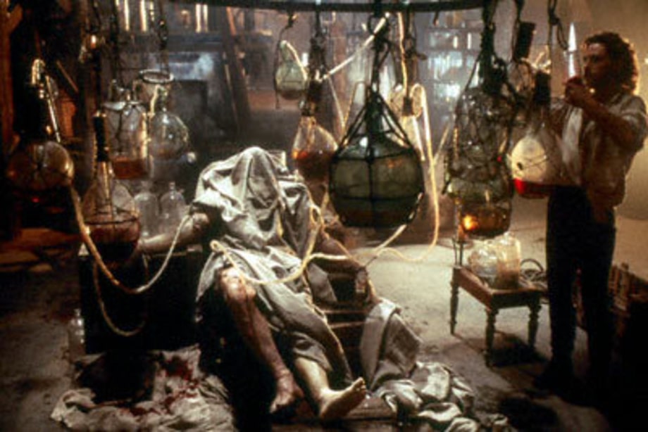 Stills From the Movie Mary Shelley's Frankenstein