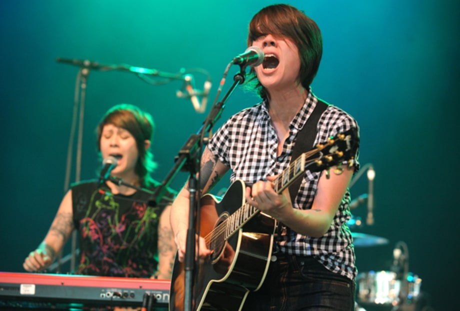 Tegan and Sara's Onstage Life