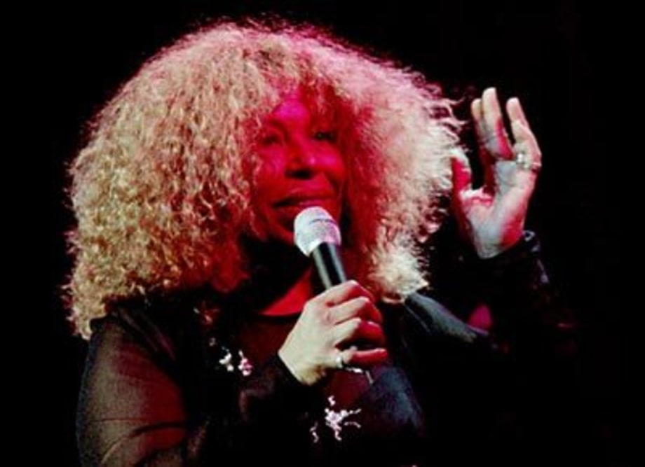 RobertaFlackTouringJazzFestChicagoTheater