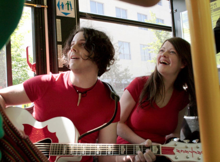 7/2/07: White Stripes Bus peformance Random Notes: 7/13/07