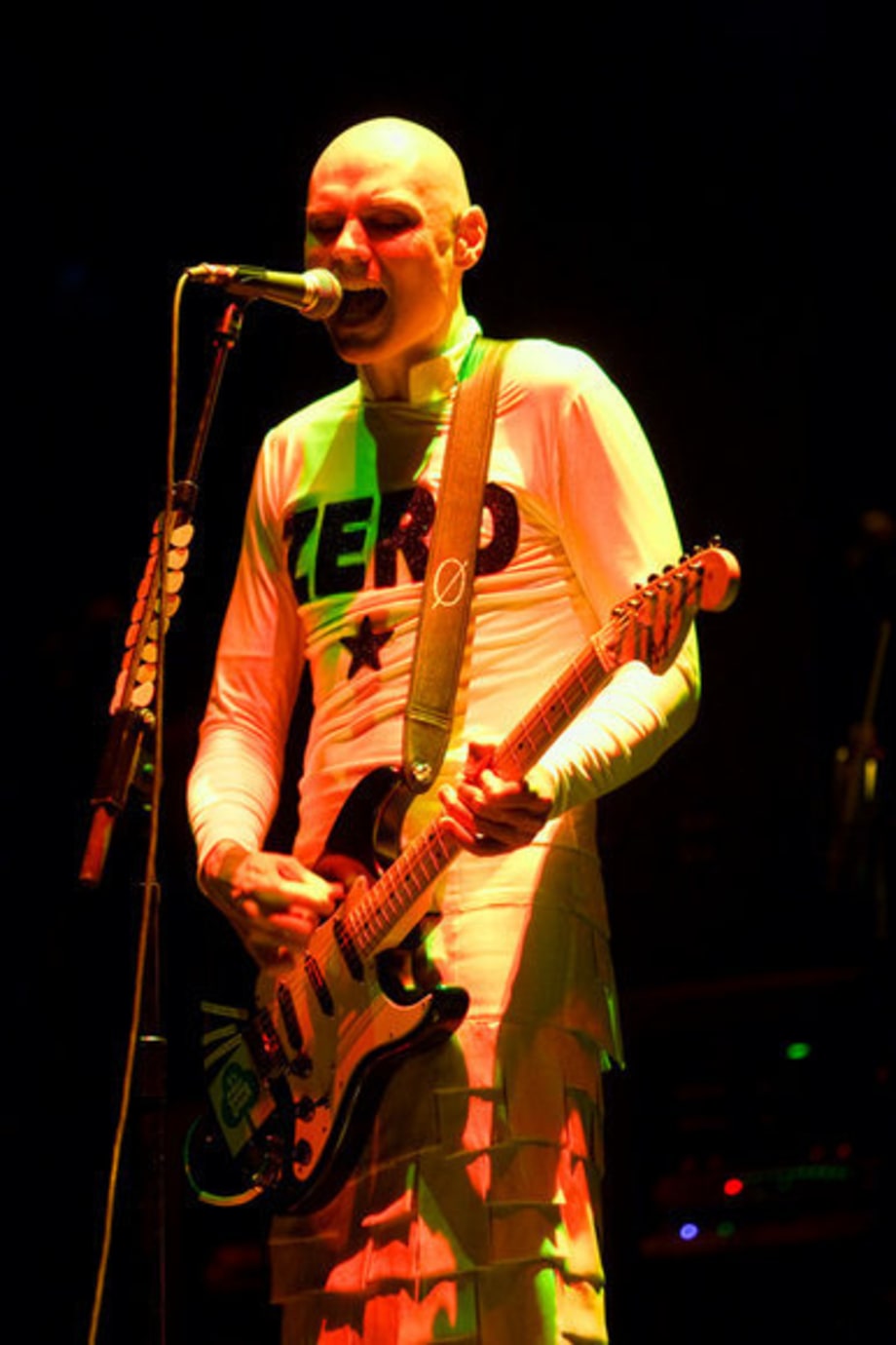 Smashing Pumpkins Anniversary Tour: Billy Corgan Performing