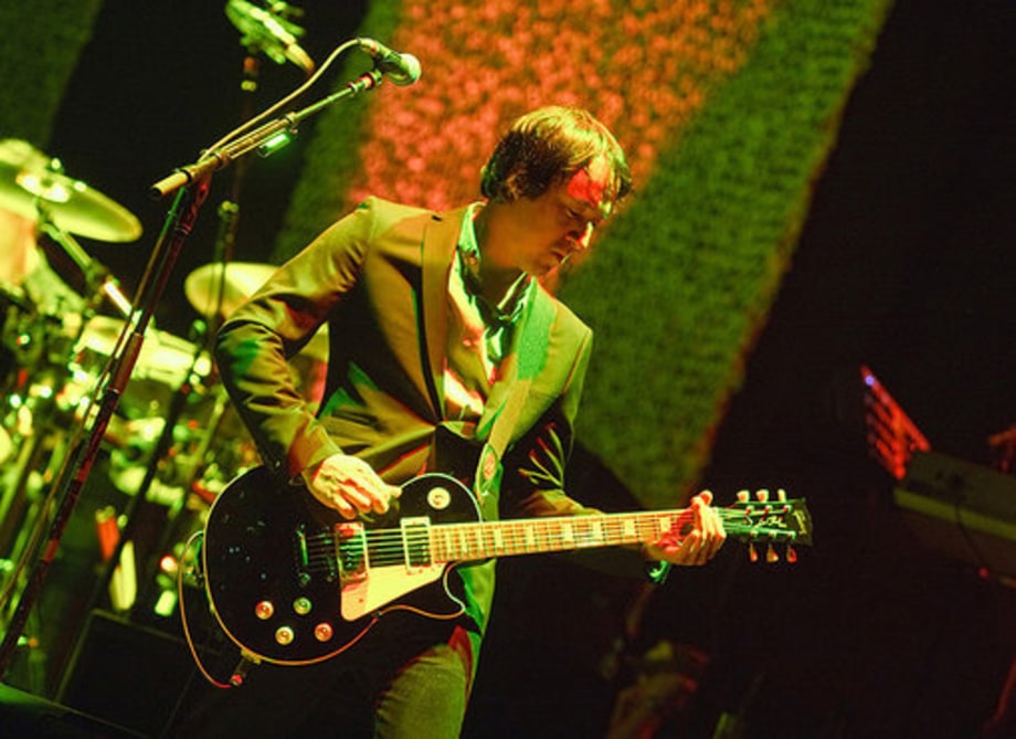 Smashing Pumpkins Anniversary Tour: Jeff Schroeder Playing Guitar