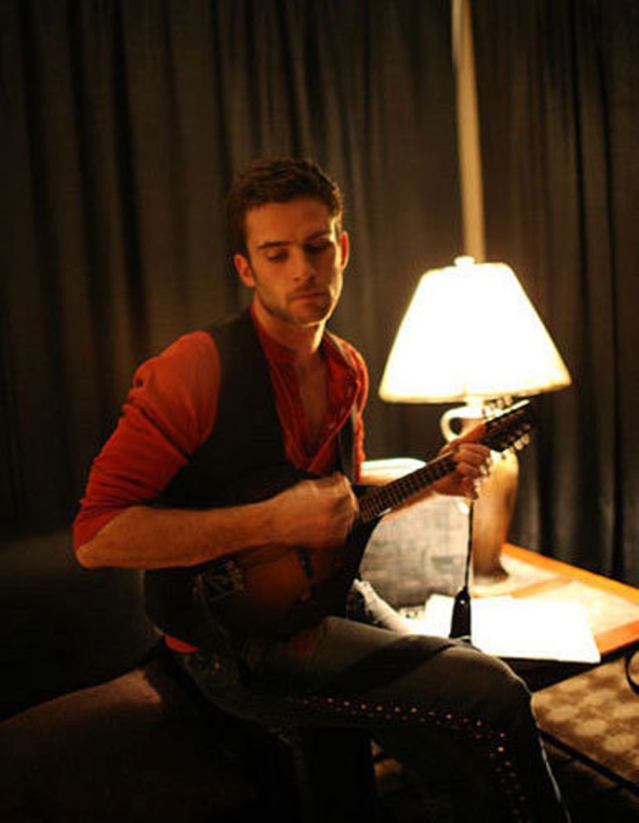 COLDPLAY ON THE ROAD: BACKSTAGE