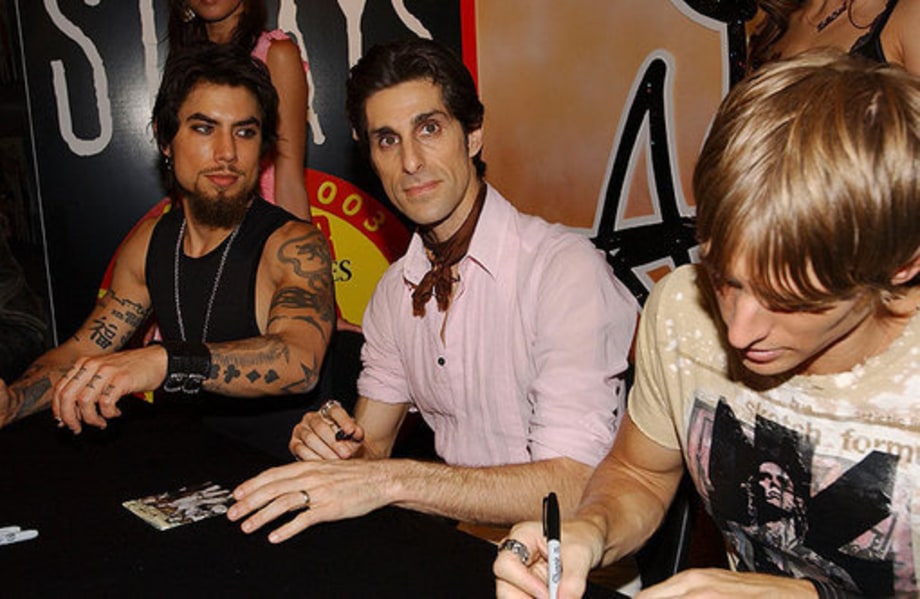 Signing 'Strays'